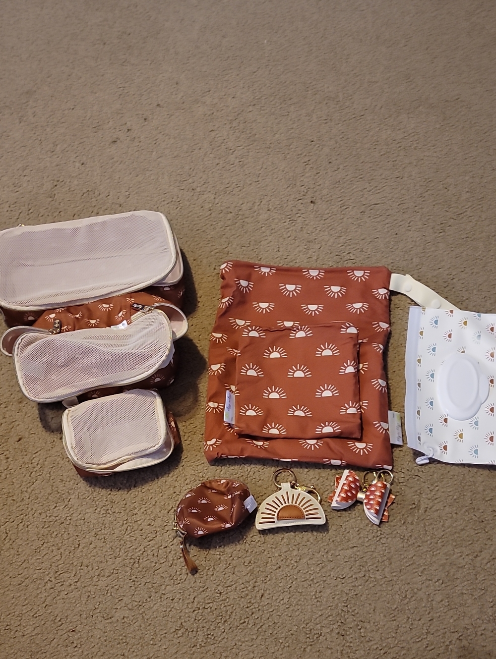 Itzy Ritzy Sun-Print Accessory Bundle